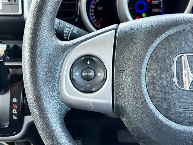 2011 Honda N-BOX CUSTOM — миниатюра 8
