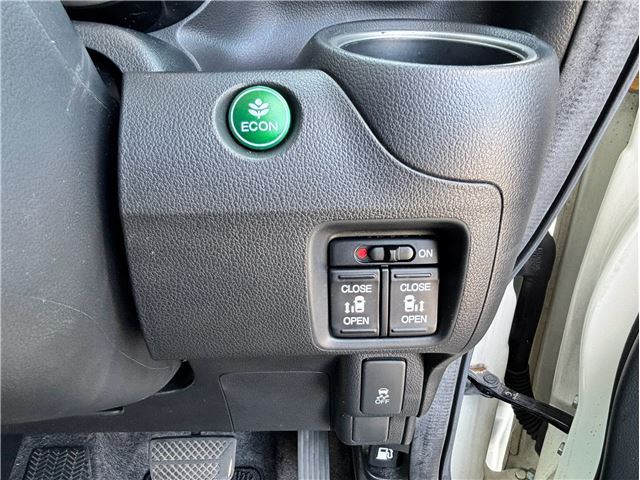 2011 Honda N-BOX CUSTOM — миниатюра 6