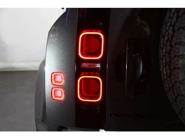 صورة مصغرة 30 لـ 2023 LAND Rover DEFENDER