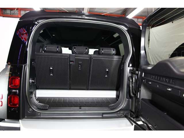 صورة مصغرة 38 لـ 2023 LAND Rover DEFENDER
