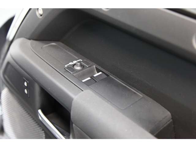صورة مصغرة 53 لـ 2023 LAND Rover DEFENDER