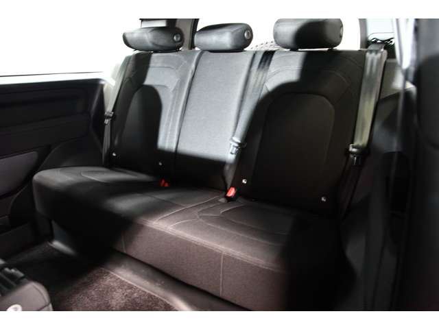 صورة مصغرة 60 لـ 2023 LAND Rover DEFENDER