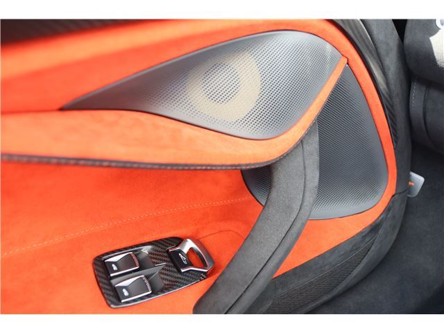 2023 Mclaren 765LT SPIDER — миниатюра 29