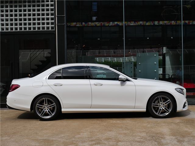 صورة مصغرة 4 لـ 2016 Mercedes-BENZ E-CLASS