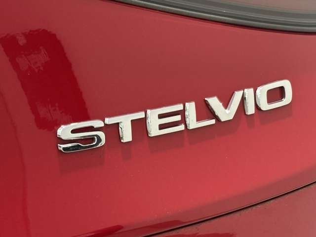 2023 ALFA Romeo STELVIO — миниатюра 14