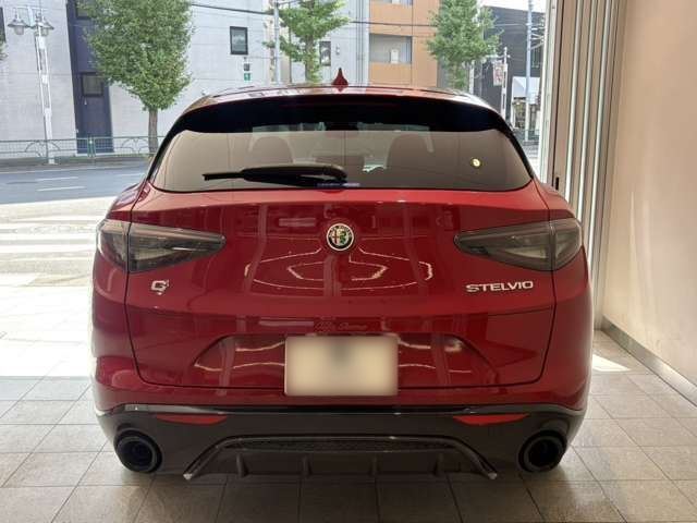 2023 ALFA Romeo STELVIO 照片 2