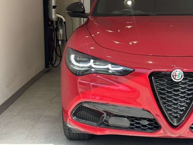 2023 ALFA Romeo STELVIO — миниатюра 25