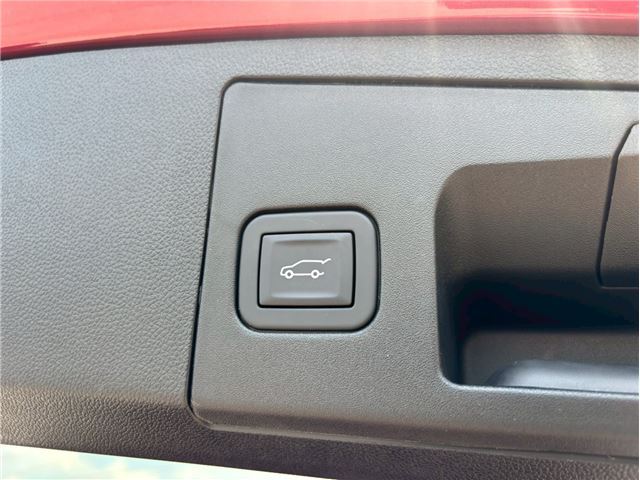 2025 Cadillac XT4 照片 10