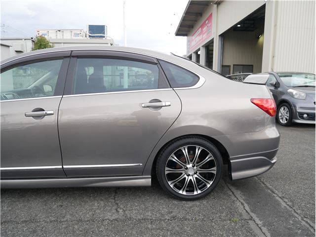 صورة مصغرة 15 لـ 2010 Nissan BLUEBIRD