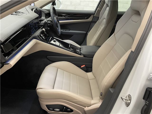 صورة مصغرة 24 لـ 2025 Porsche PANAMERA