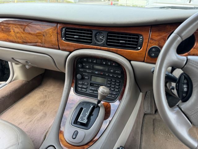 1999 Jaguar XJ — миниатюра 31