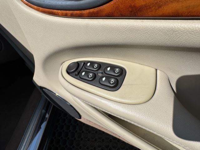 1999 Jaguar XJ — миниатюра 72