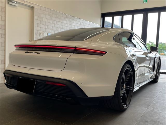 2023 Porsche TAYCAN — миниатюра 12
