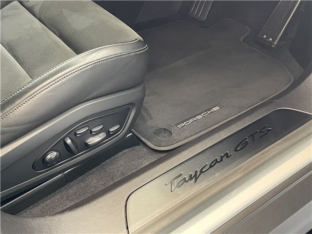 2023 Porsche TAYCAN — миниатюра 25