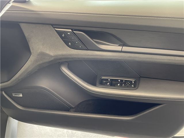2023 Porsche TAYCAN — миниатюра 26