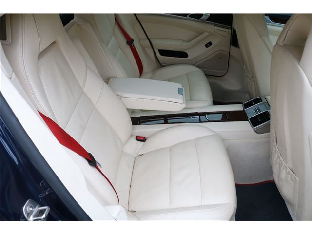 2011 Porsche PANAMERA — миниатюра 22