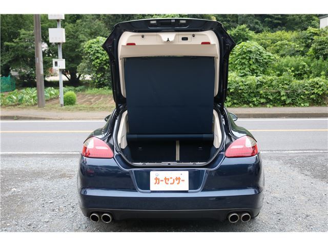 2011 Porsche PANAMERA — миниатюра 27