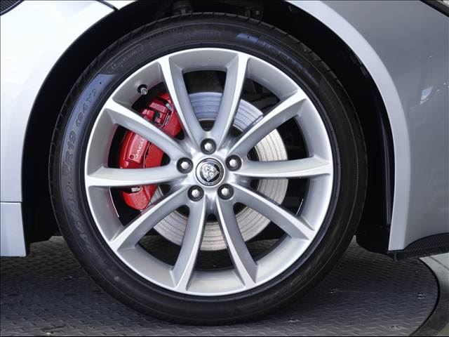 2013 Jaguar F-TYPE — миниатюра 22