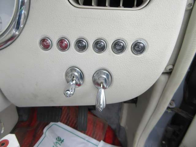 1991 Nissan FIGARO — миниатюра 17