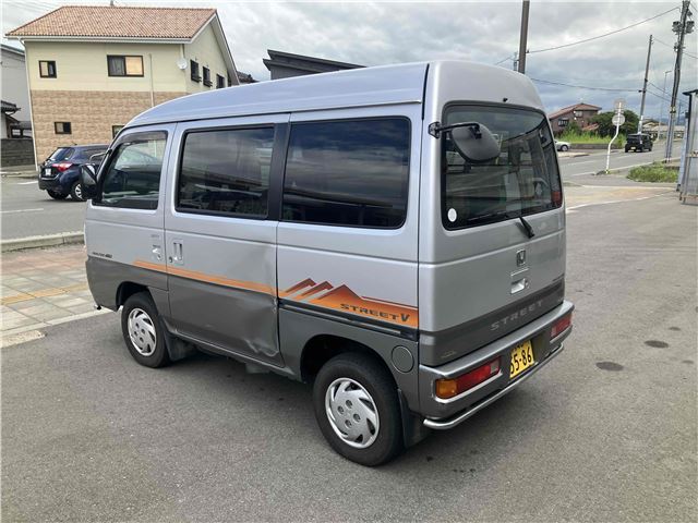صورة 2 لـ 1997 Honda STREET
