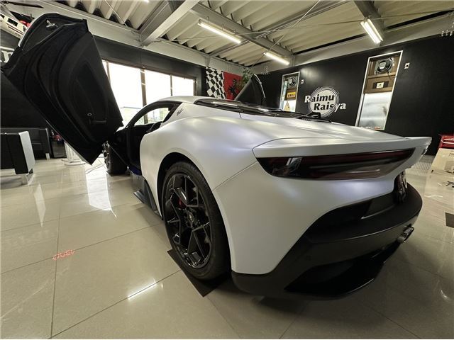 صورة 8 لـ 2022 Maserati MC20