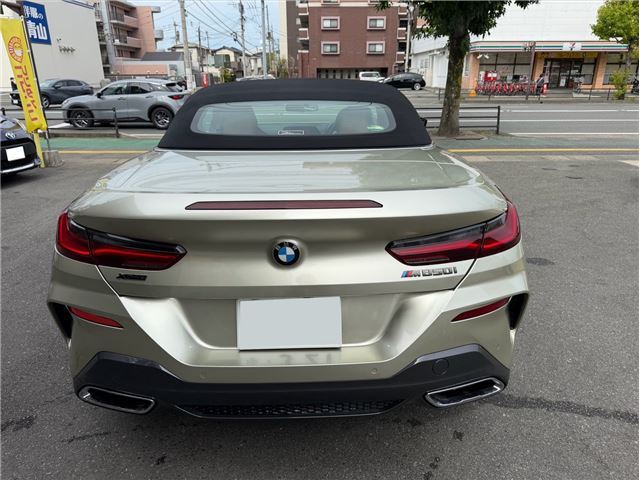 صورة مصغرة 12 لـ 2021 BMW M8 CABRIOLET