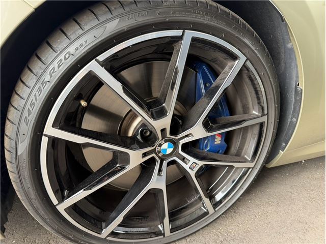 صورة مصغرة 14 لـ 2021 BMW M8 CABRIOLET
