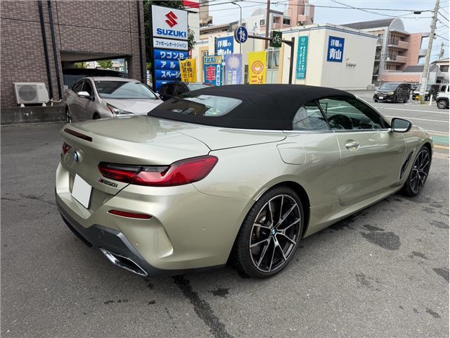 صورة مصغرة 11 لـ 2021 BMW M8 CABRIOLET