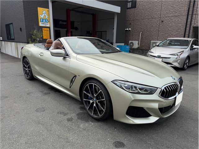 صورة مصغرة 16 لـ 2021 BMW M8 CABRIOLET
