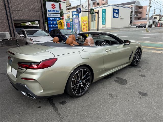 صورة مصغرة 17 لـ 2021 BMW M8 CABRIOLET