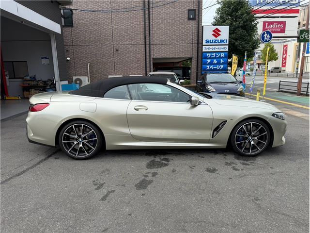 صورة مصغرة 18 لـ 2021 BMW M8 CABRIOLET