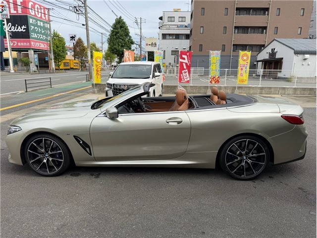 صورة مصغرة 21 لـ 2021 BMW M8 CABRIOLET