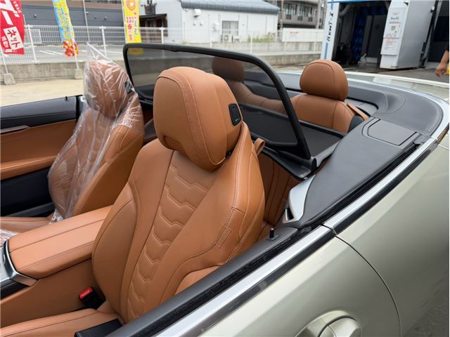 صورة مصغرة 22 لـ 2021 BMW M8 CABRIOLET