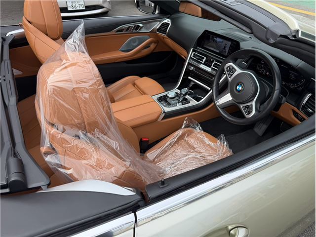 صورة مصغرة 24 لـ 2021 BMW M8 CABRIOLET