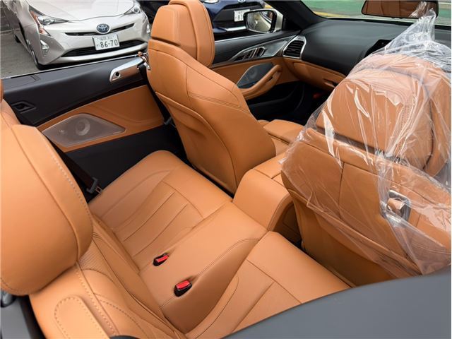 صورة مصغرة 31 لـ 2021 BMW M8 CABRIOLET