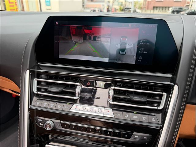 صورة مصغرة 34 لـ 2021 BMW M8 CABRIOLET