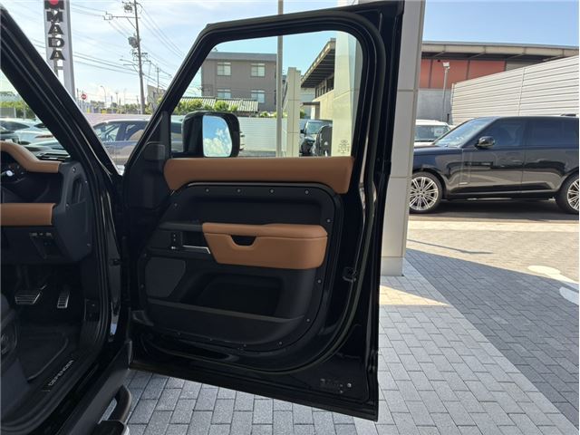 صورة مصغرة 15 لـ 2023 LAND Rover DEFENDER