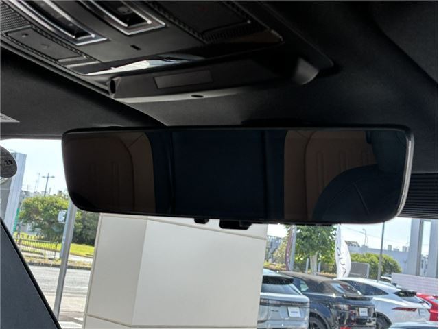 صورة مصغرة 39 لـ 2023 LAND Rover DEFENDER