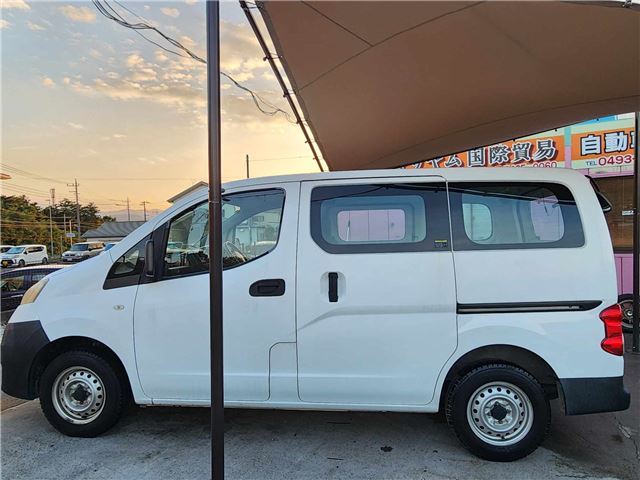 2009 Nissan NV200 VANETTE VAN photo 5