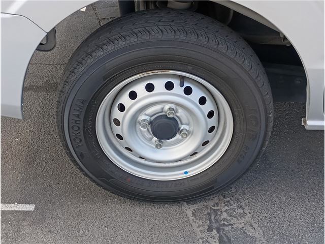 صورة مصغرة 18 لـ 2021 Nissan NV100CLIPPER RIO
