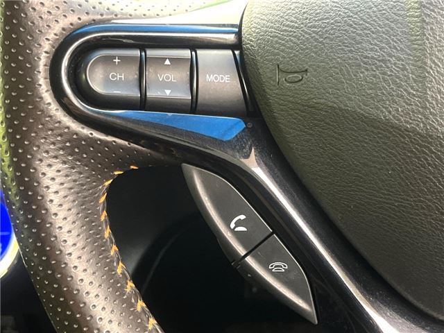 2011 Honda FIT SHUTTLE HYBRID — миниатюра 16