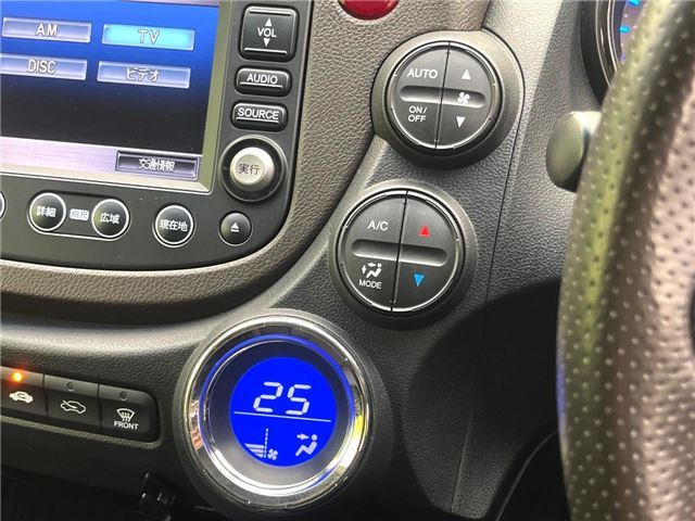 2011 Honda FIT SHUTTLE HYBRID — миниатюра 20