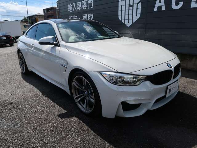 صورة مصغرة 17 لـ 2015 BMW M4 COUPE