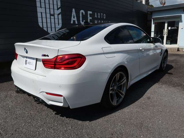 صورة مصغرة 19 لـ 2015 BMW M4 COUPE