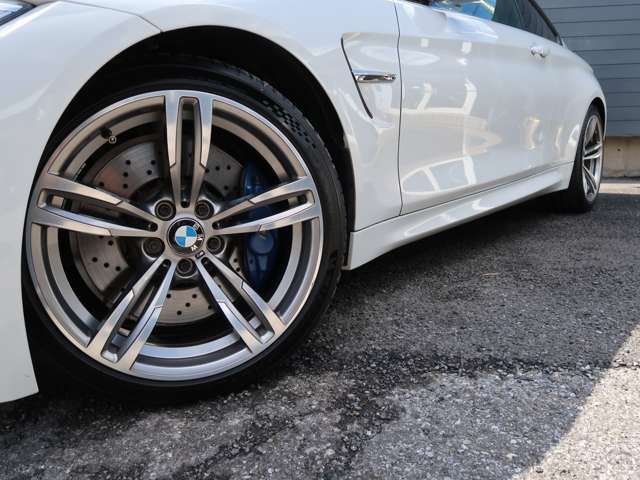 صورة مصغرة 25 لـ 2015 BMW M4 COUPE