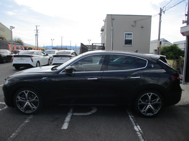 صورة مصغرة 14 لـ 2023 Maserati LEVANTE