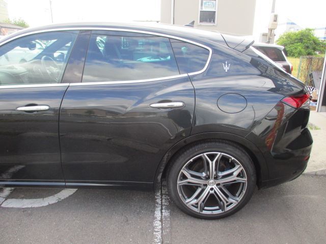 صورة مصغرة 16 لـ 2023 Maserati LEVANTE