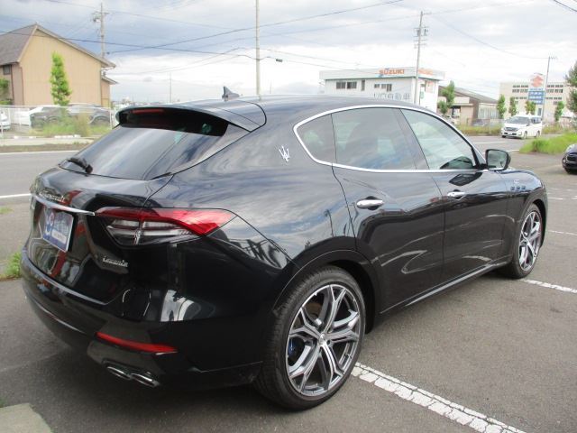 صورة مصغرة 26 لـ 2023 Maserati LEVANTE