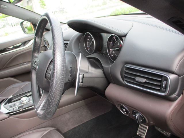 صورة مصغرة 32 لـ 2023 Maserati LEVANTE