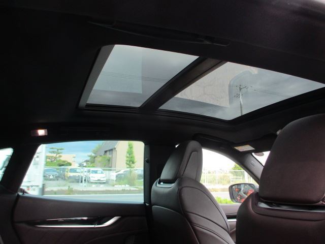 صورة مصغرة 35 لـ 2023 Maserati LEVANTE